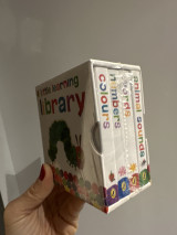 Very Hungry Caterpillar: Little Learning Library