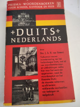 Woordenboeken voor school kantoor en huis