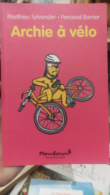 Archie à vélo