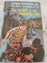 Alfred Hitchcock and the Three Investigators in the Secret of the Crooked Cat