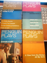 Penguin Plays 4 βιβλία.